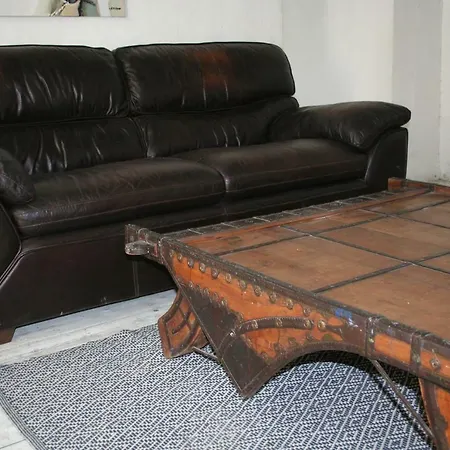 Cornaro Fine Arts Center Homestay